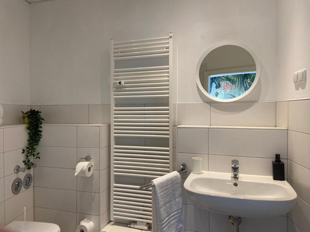 Urban Jungle Apartment In Kassel + Netflix Εξωτερικό φωτογραφία