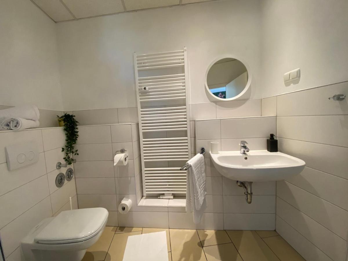 Urban Jungle Apartment In Kassel + Netflix Εξωτερικό φωτογραφία
